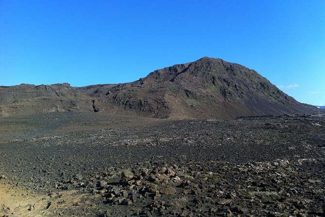 Hike to Mt Helgafell - Climbing Mt Helgafell at a Comfortable Pace