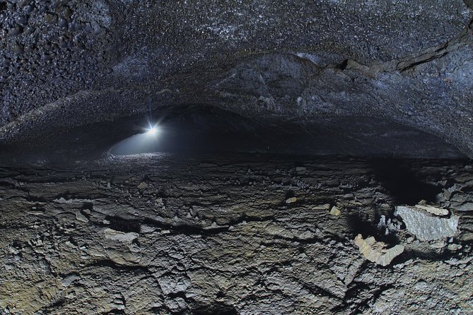 Hot and cold G spots challenge - The guide makes the cave section work