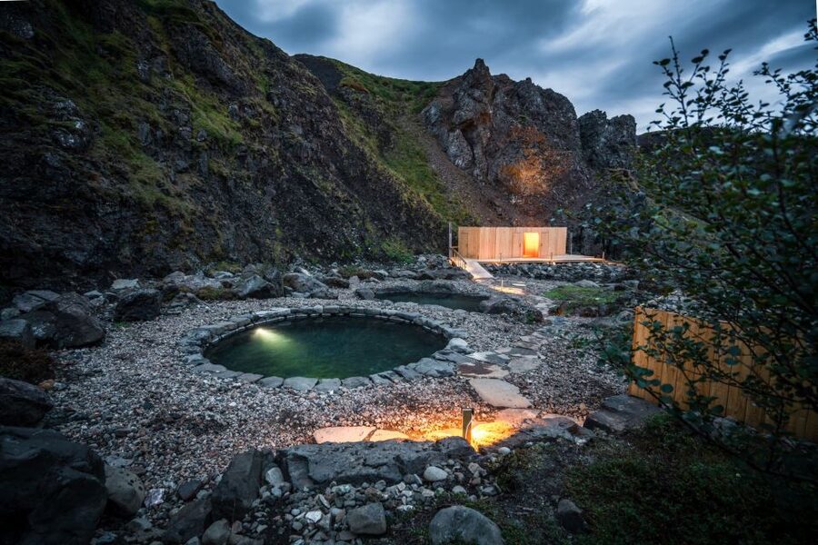 Husafell: Canyon Baths Soak with Short Highlands Hike - What to bring and what the conditions mean