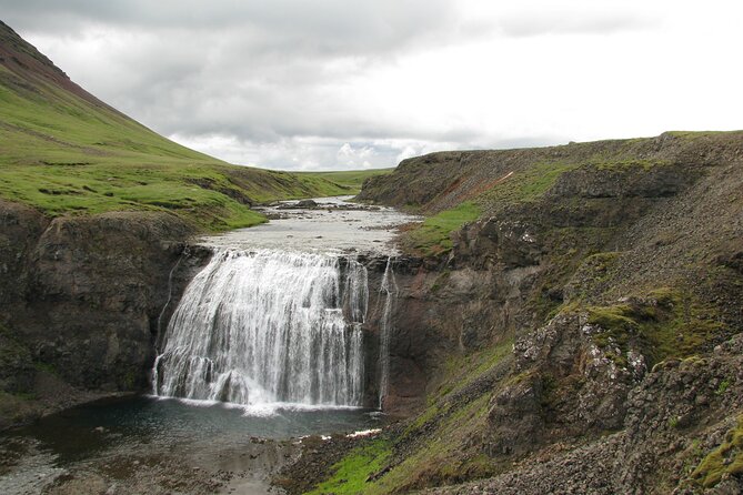 Hvalfjordur & Hvammsvik Hot Springs Private Tour - Hvammsvik’s eight pools beside the ocean
