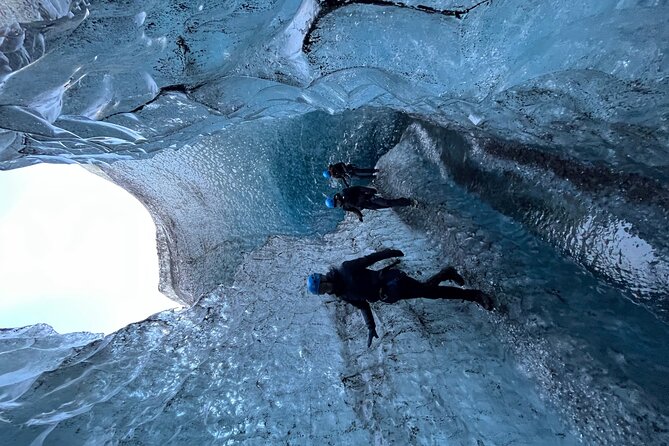 Ice Cave and Glacier Exploration Tour of Vatnajökull from Jökulsárlón - Cold, wind, rain, and the clothing test