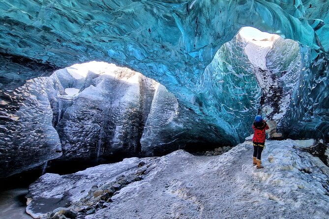 Ice Cave and Glacier Walk into Blue Glacier Canyon - Starting beside Jökulsárlón Glacier Lagoon