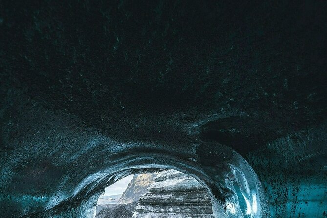 Ice Cave Tour from Vík - The ride from Austurvegur 16 to the glacier