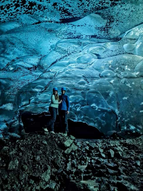Ice Cave Tour: Venture into the Largest Glacier in Europe - What the guides add to the visit