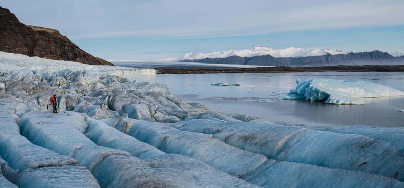 Iceberg Boat Tour, Glacier Hike & Jeep Adventure - Why Fjallsarlon makes a strong base