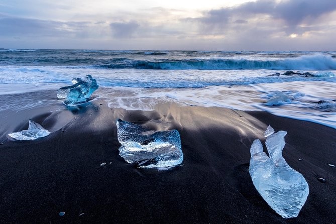 Iceland Glacier Lagoon and South Coast Private Day Tour from Reykjavik - Eldhraun: a lava field with a global story