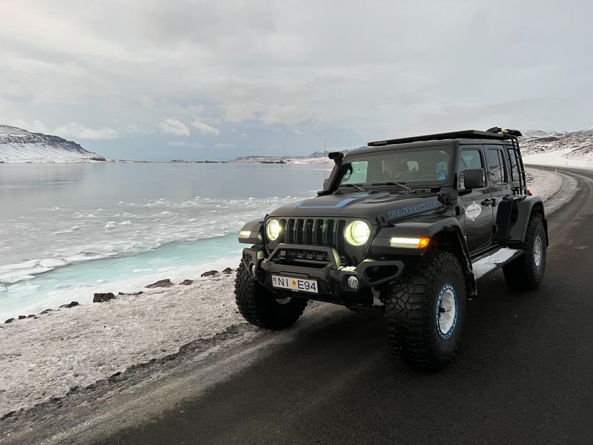 Iceland in a nutshell, private Super Jeep - Exploring Surtshellir and Iceland’s lava fields