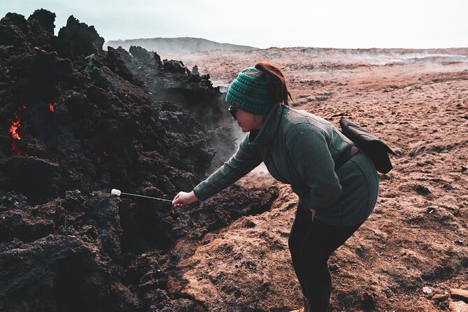 Iceland's Gunnuhver: Fire Land Private Tour by car - A short visit to Reykjanes Lighthouse