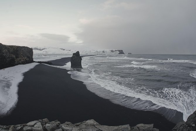 Iceland's south coast G spots - Dyrhólaey: cliffs, glaciers, and seasonal puffins