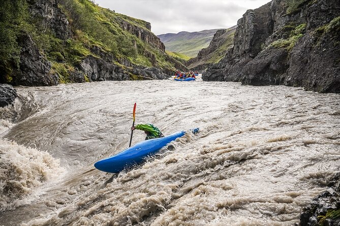 Iceland’s Top Grade 4 Rafting – Drysuit, Canyon & Adrenaline - Who should book this rafting trip?
