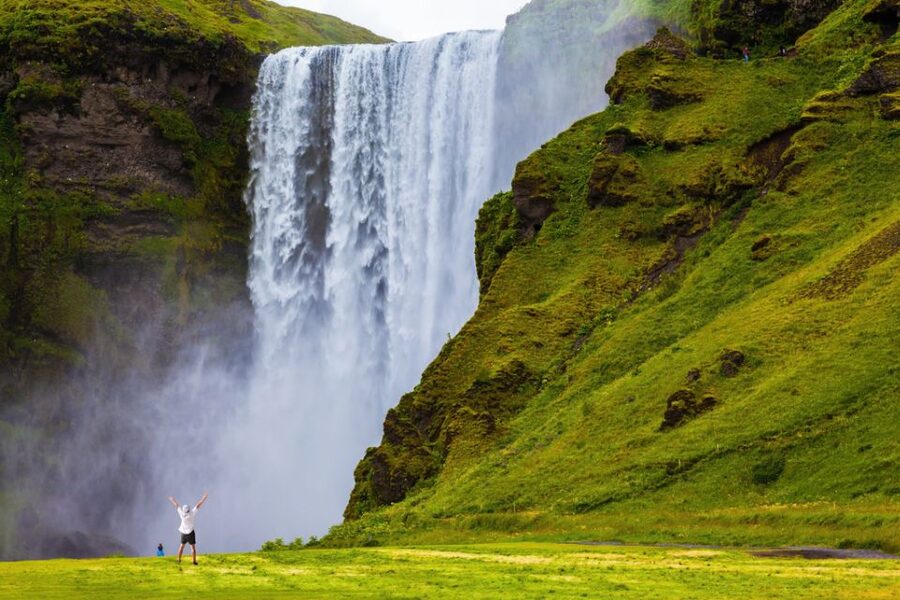 Iceland: South Coast and Northern Lights Tour - Lunch and a short stop in Vík