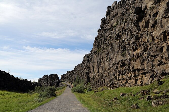 Iceland Stopover 3-Day Tour: Golden Circle, Geysers & Glaciers - Price, hotel standards, and real value
