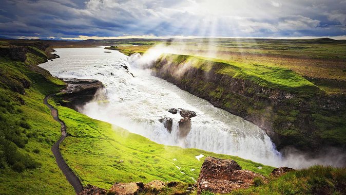 Iceland Stopover: The Golden Circle Day Tour - Who should book this Golden Circle day tour?