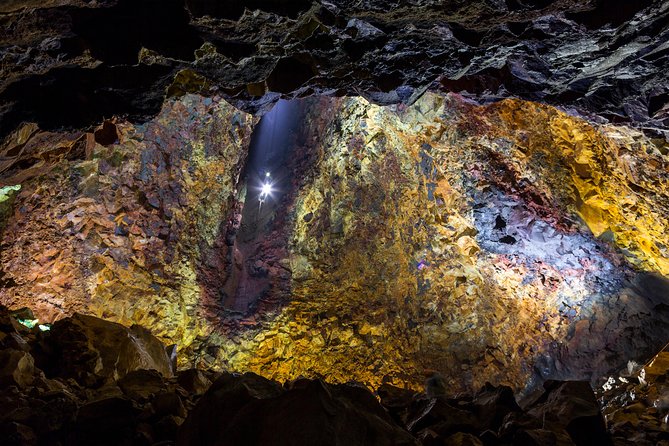 Inside the Volcano: Small-Group Tour and Lava Field Hike - Is the $468.21 price worth it?