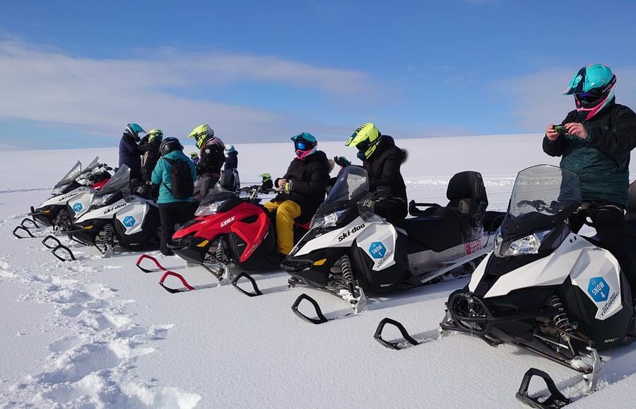 Into the Glacier: Snowmobile + Langjökull Ice Tunnel Combo - Guides can shape the whole outing
