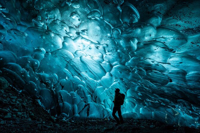 Jökulsárlón: Blue Ice Cave and a Long Glacier Hike - You may see more than one cave