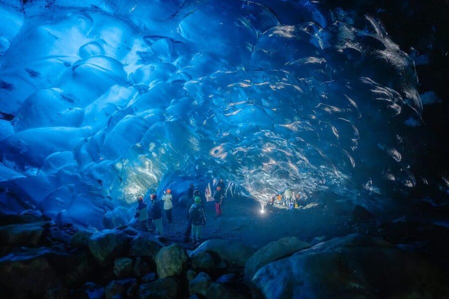Jökulsárlón: Crystal Ice Cave Super Jeep Tour - Practical advice for a smoother visit
