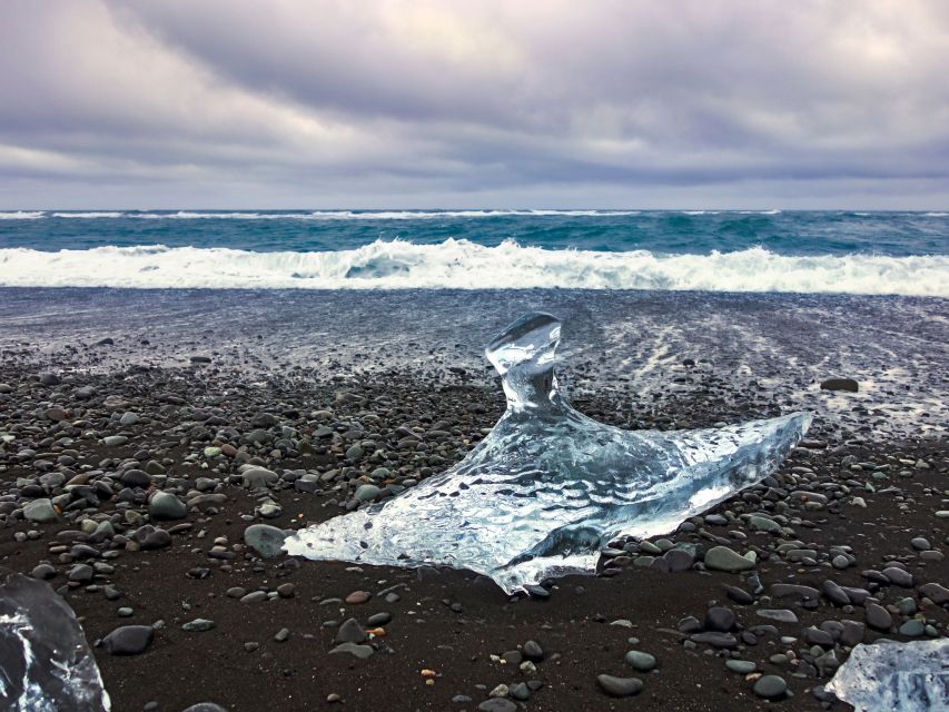 Jökulsárlón Floating Glacier & Diamond Beach Day Tour - Who should book this tour?