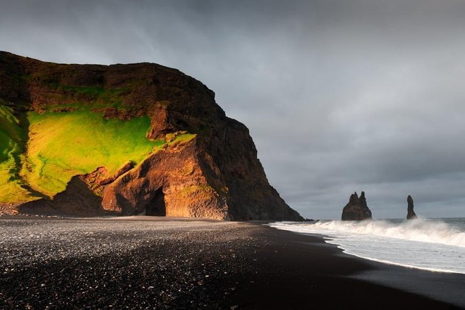 Jökulsarlón Glacier Lagoon Tour - Reynisfjara Black Beach and its basalt columns