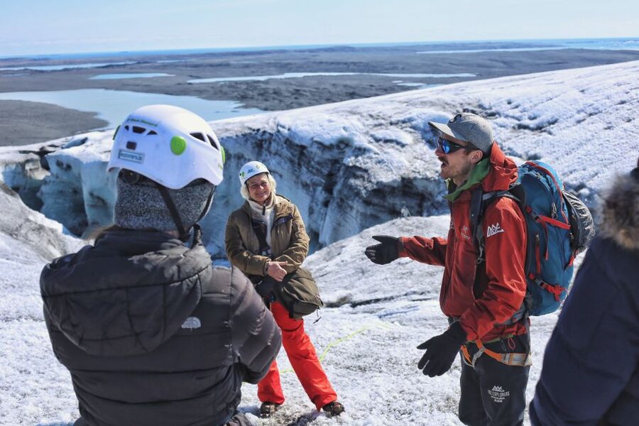 Jökulsárlón: Vatnajökull Glacier Guided Hiking Tour - Two hours on Breiðamerkurjökull