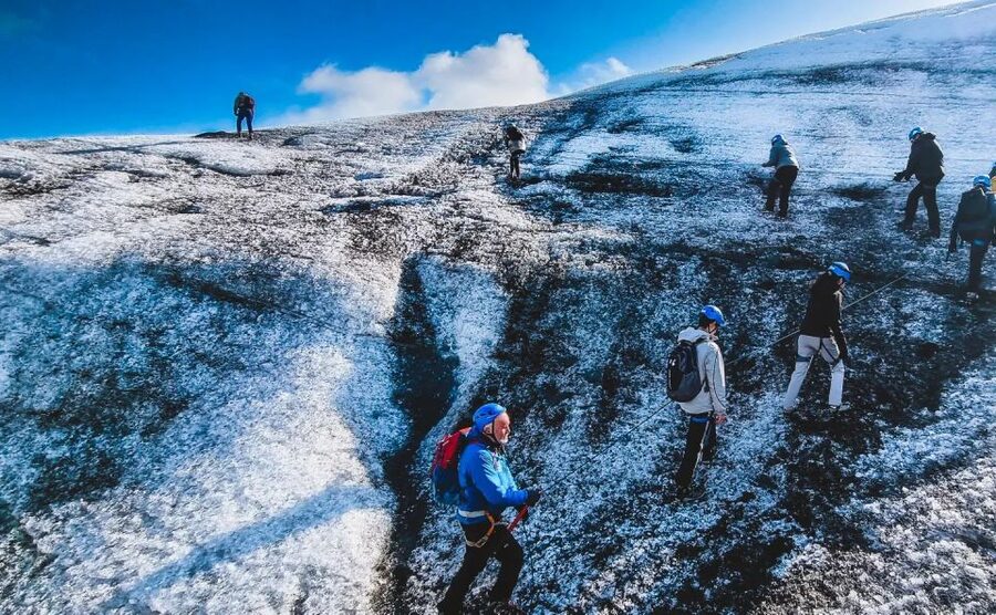 Jökulsárlón: Vatnajökull Glacier Guided Hiking Tour - Who should book this glacier hike?