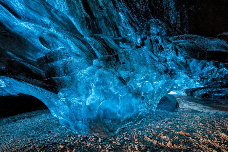 Jökulsárlón: Vatnajökull Ice Cave Guided Tour - The 5 to 15 minute walk to the cave