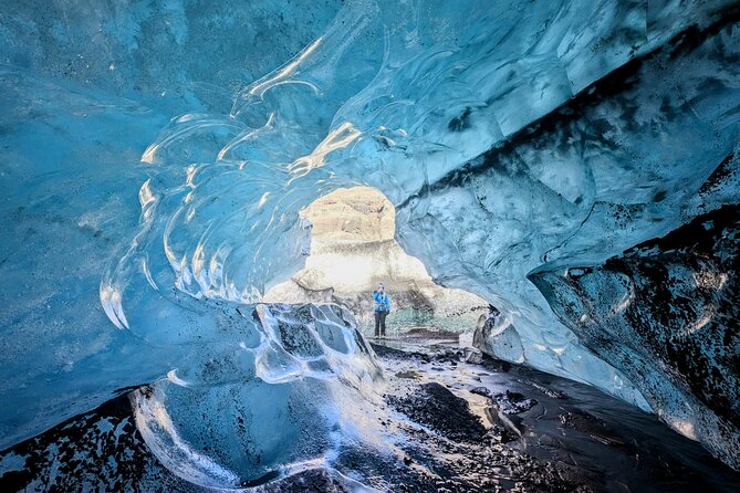 Jökulsárlón: Visit a Natural Blue Ice Cave - How the three-hour schedule really works