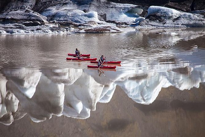 Kayaking on the Sólheimajökull Glacier Lagoon - Warmth, comfort, and physical effort