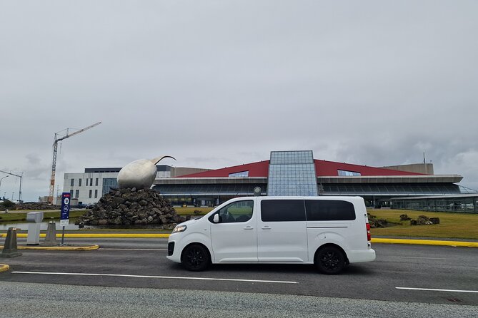 Keflavik Airport Private Transfer Round Trip - Why a private vehicle can make sense for eight