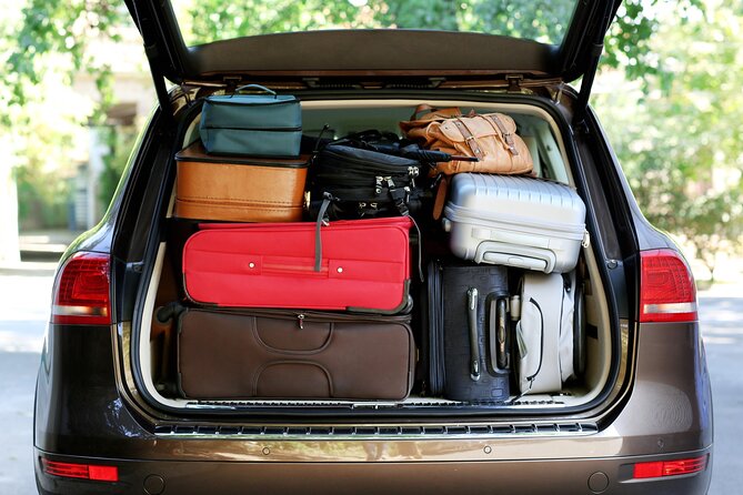 Keflavik Airport Private Transfer To/From Reykjavik cruise Ports - What the $87.50 price really buys