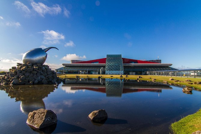 Keflavik International Airport Private Transfer - Returning from Reykjavik three hours before departure