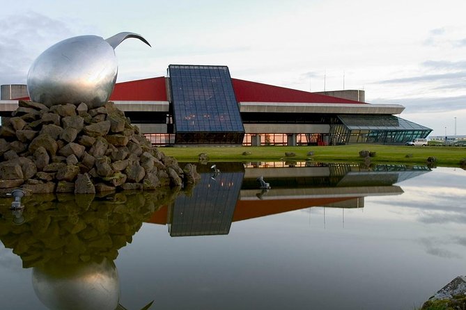 Keflavik To Reykjavik Private Luxury Airport Transfer - A direct 50-minute ride toward Reykjavik