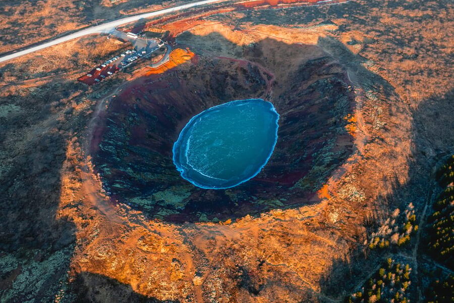 Kerið Volcanic Crater Admission Ticket - The turquoise lake and its volcanic explanation