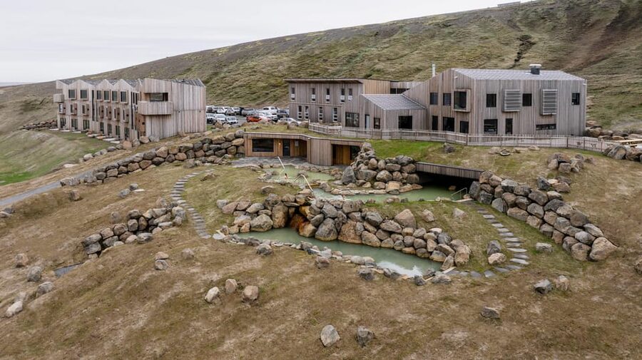 Kerlingarfjöll: Highland Baths Admission - Three hot pools with room for a slow soak