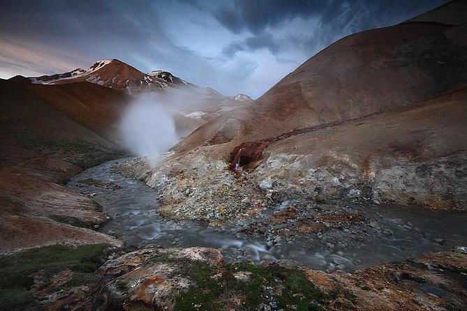 Kjölur and Golden Circle Exploration from Reykjavik - Geysir and Strokkur: geothermal power on a schedule