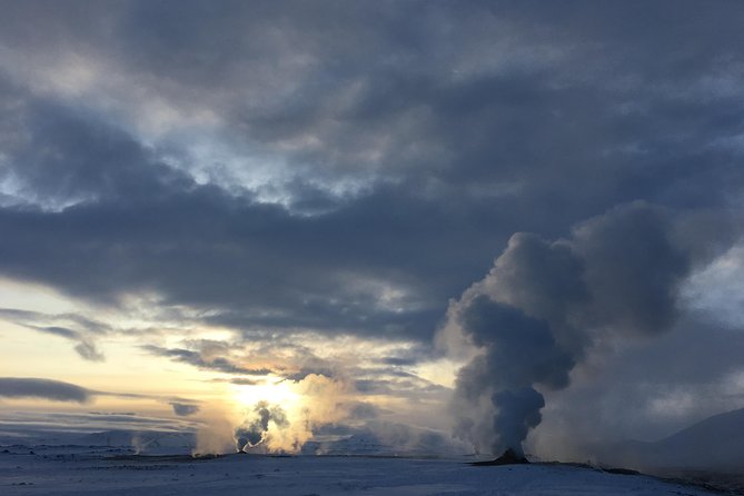 Lake Myvatn and Godafoss Waterfall Day Tour from Akureyri - Godafoss: a powerful first taste of Iceland