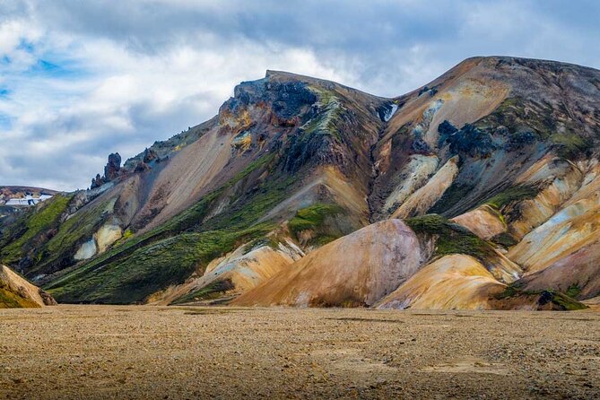 Landmannalaugar Hiking, Haifoss Waterfall and Hot Springs Tour - What the F-road ride is really like