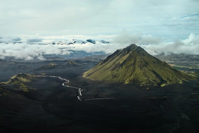 Landmarks from Above: Helicopter tour with 3 Landings - Why this helicopter tour makes sense from Reykjavik