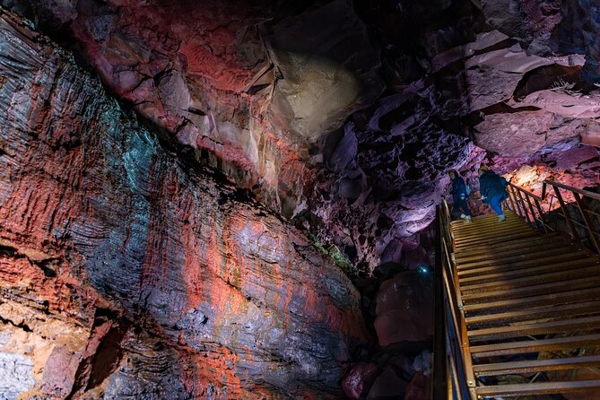 Lava Caving Experience - Group size and the reality of the walk