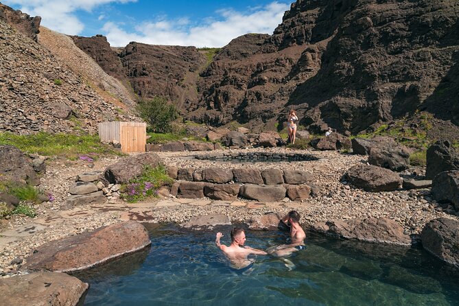 Lava Waterfalls, Sagas & Unique Canyon Baths - Small Group Tour - Husafell, local art and the road to Langifoss