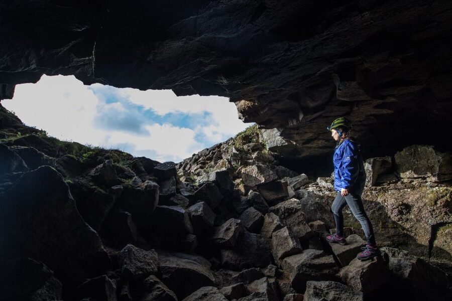 Leidarendi Cave: Lava Tunnel Caving from Reykjavik - A guide makes the difference underground