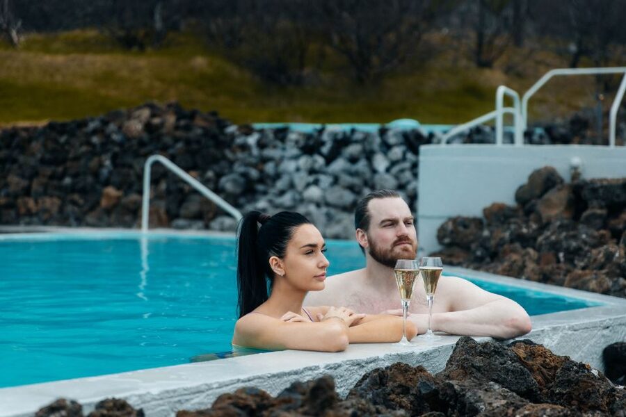 Lindin: Geothermal Bath - What Lindin offers beside Hótel Húsafell