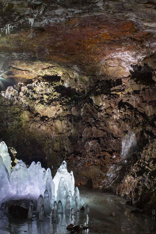 Lofthellir Ice Cave Super Jeep Tour - The 800-meter walk across the lava fields