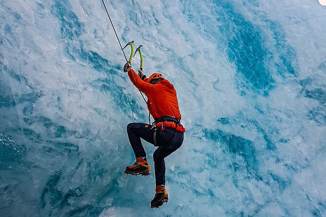 Micro group - Ice climbing at Sólheimajökull - Learning the Basic Ice Climbing Technique