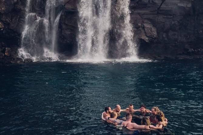 Nature Cold Therapy & Sauna - Choosing between the ocean, lake, or waterfall