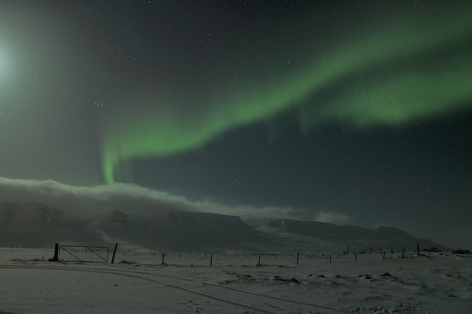 Northern Lights 4x4 Jeep/van Tour from Akureyri - Who should book this tour?