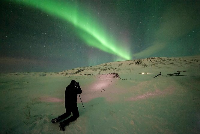 Northern Lights Bus Tour from Reykjavik with Hot Chocolate - Leaving Reykjavik for Thingvellir’s darker skies