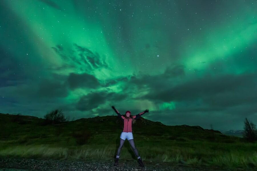 Northern Lights in Mini Bus, Photos, Hot Cocoa and Pastries - Who will enjoy this outing most?