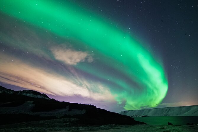 Northern Lights Minibus Tour with Hot Cocoa, Blankets & Photos - Is $106.44 a fair price?