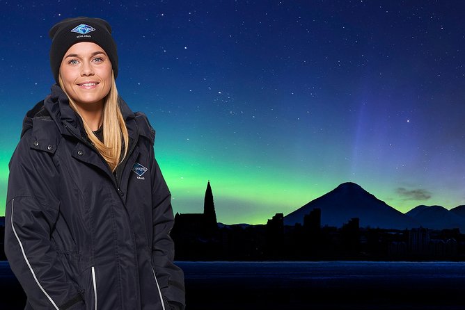 Northern Lights Night Tour from Reykjavik - Photography help and onboard Wi-Fi